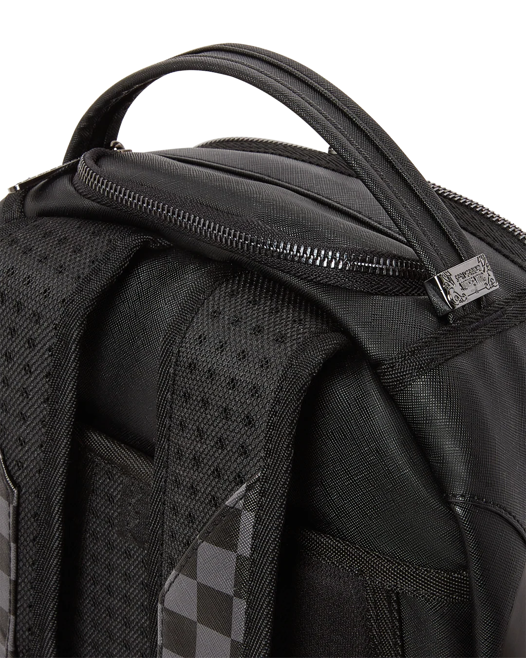 HENNY AIIR TO THE THRONE BACKPACK (DLXV)