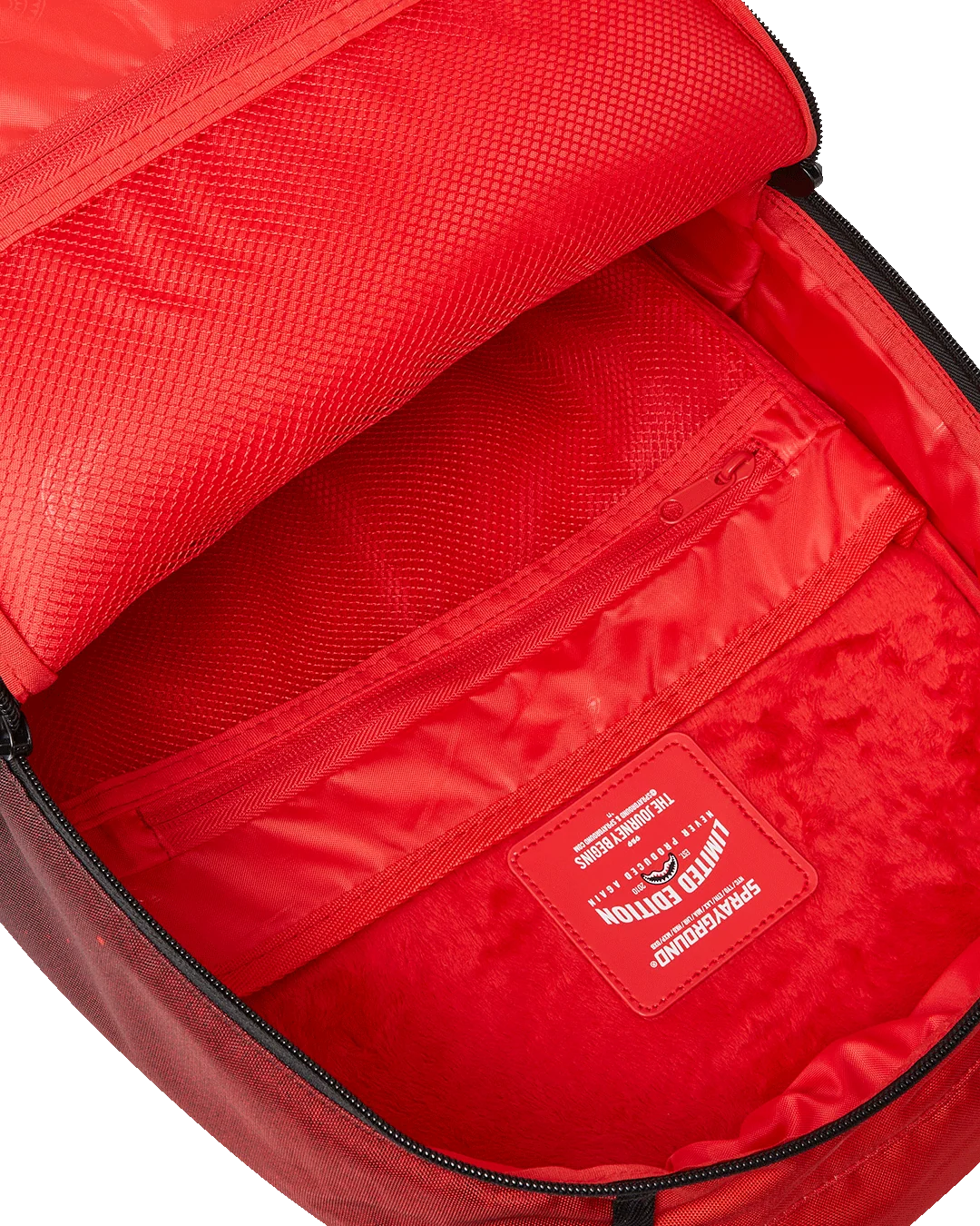CLEVELAND SHARK FAMILY GUY DLXSR BACKPACK