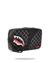 HENNY AIIR TO THE THRONE TOILETRY BAG