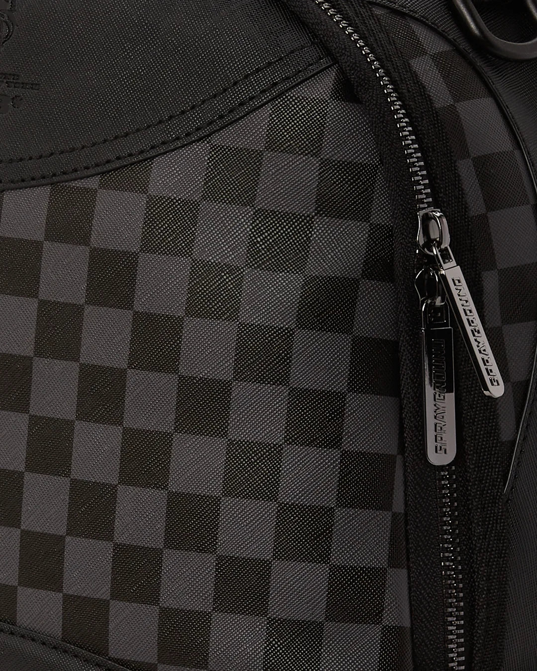 HENNY AIIR TO THE THRONE BACKPACK (DLXV)